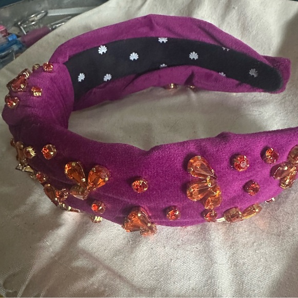 Lele Sadoughi Crystal embellished velvet knotted headband in purple - Picture 2 of 4